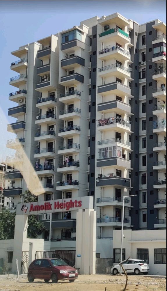 Amolik Heights