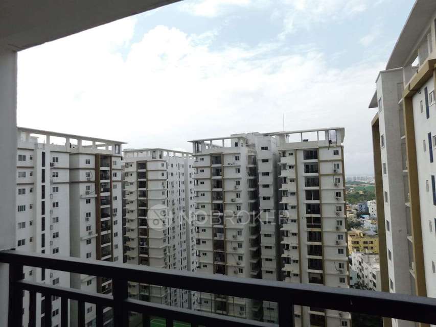 2 BHK Flat In Smr Vinay Iconia For Sale  In Kondapur