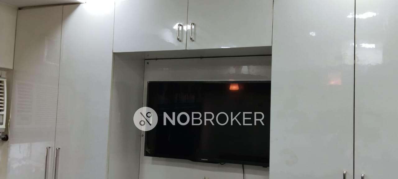 1 BHK Flat In Dlf Apartments For Sale  In  Karam Pura, 