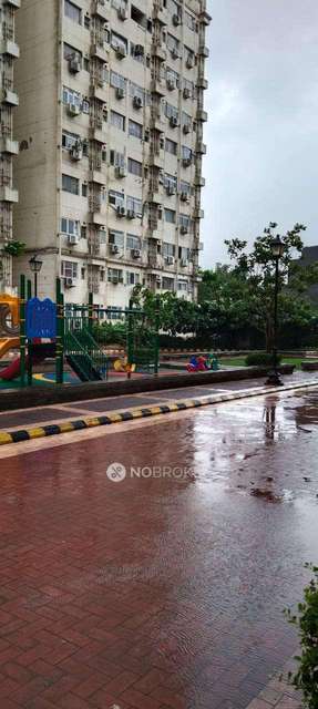 1 BHK Flat In Dlf Apartments For Sale  In  Karam Pura, 