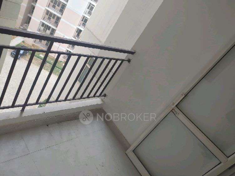 2 BHK Flat In Suncity Avenue 76 For Sale  In Suncity Avenue 76, Block -b3