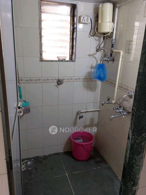 1 BHK Flat In Mauli Chhaya Chs For Sale  In Malad East