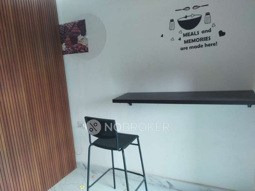 Shop in Suncity Avenue 76, Gurgaon for Rent 