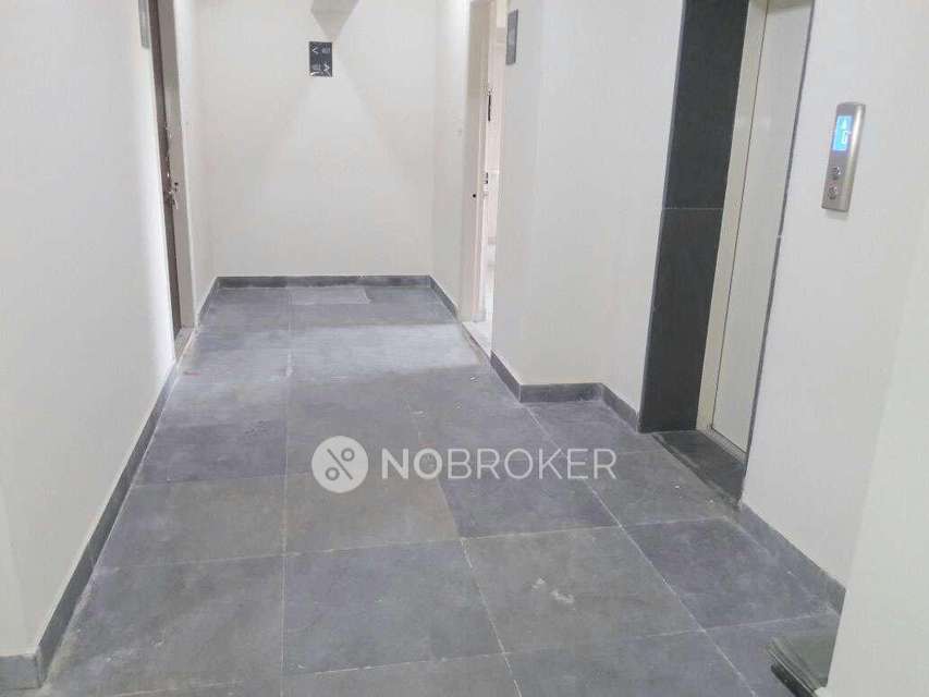 1 BHK Flat In Sky Villa Society For Sale  In Tardeo