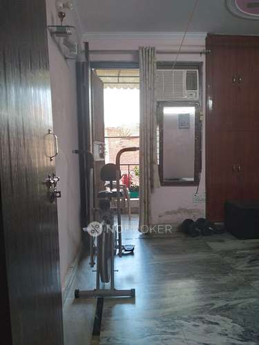 3 BHK Flat In Standalone Building  For Sale  In Hari Nagar