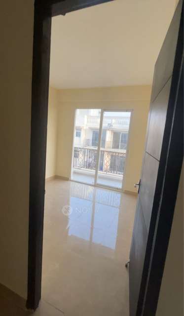 2 BHK Flat In Signature Global Park 2 And 3, Sector 36 For Sale  In Signature Global Park 2 And 3