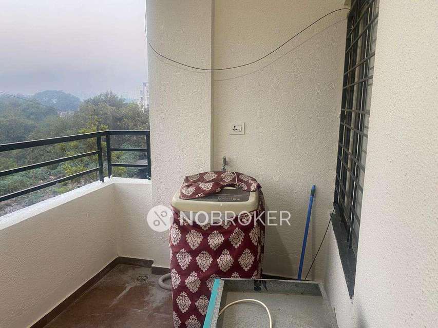 1 BHK Flat In Wadekar Residency For Sale  In Mundhwa