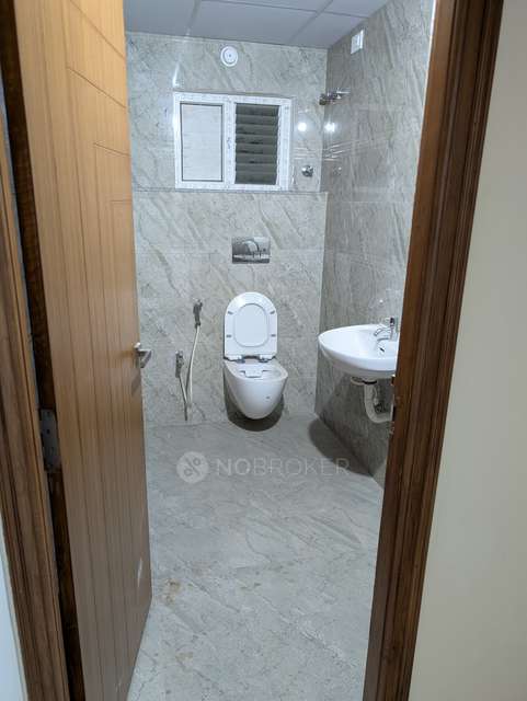 3 BHK Flat In Legend Galaxy, Kothapet For Sale  In Kothapet