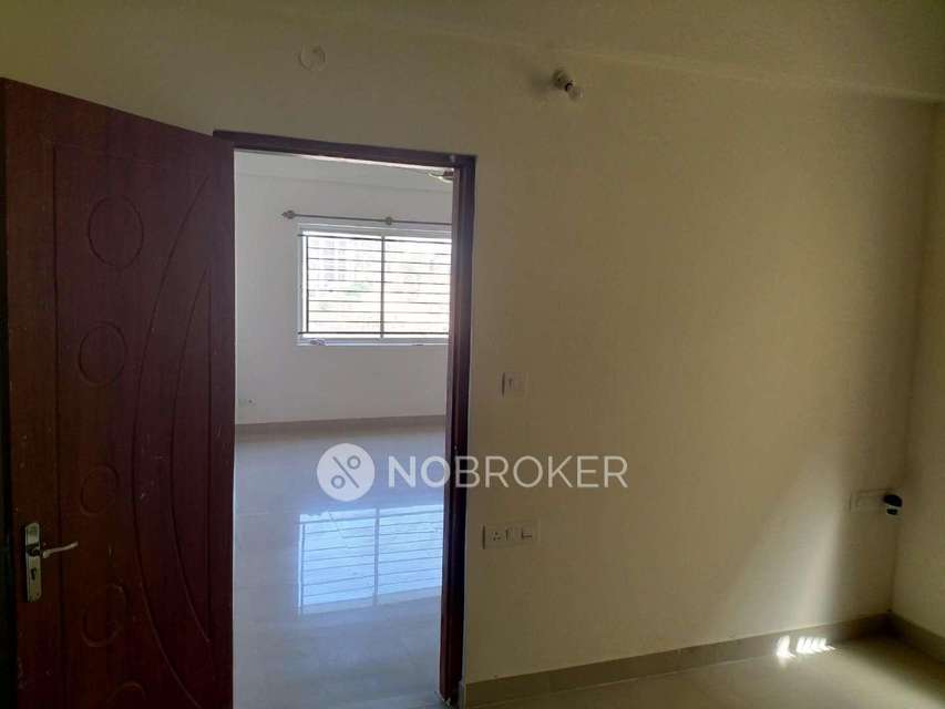 2 BHK Flat In Richmond Lakeview Apartment For Sale  In Ramakrishnapura Rd