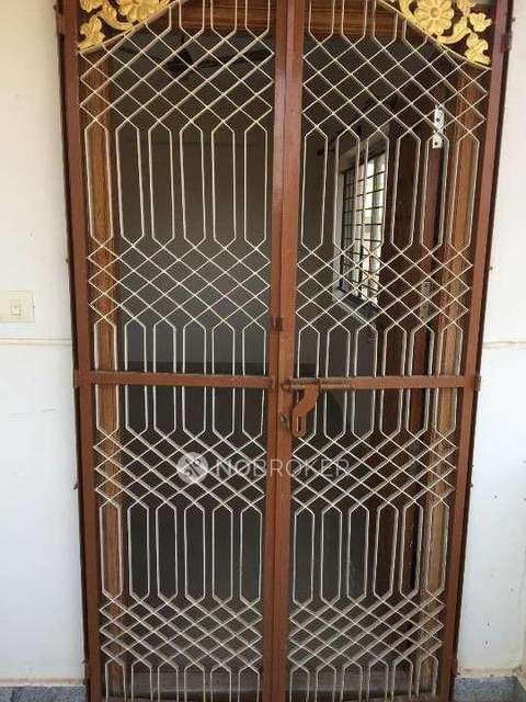 2 BHK Flat In Richmond Lakeview Apartment For Sale  In Ramakrishnapura Rd