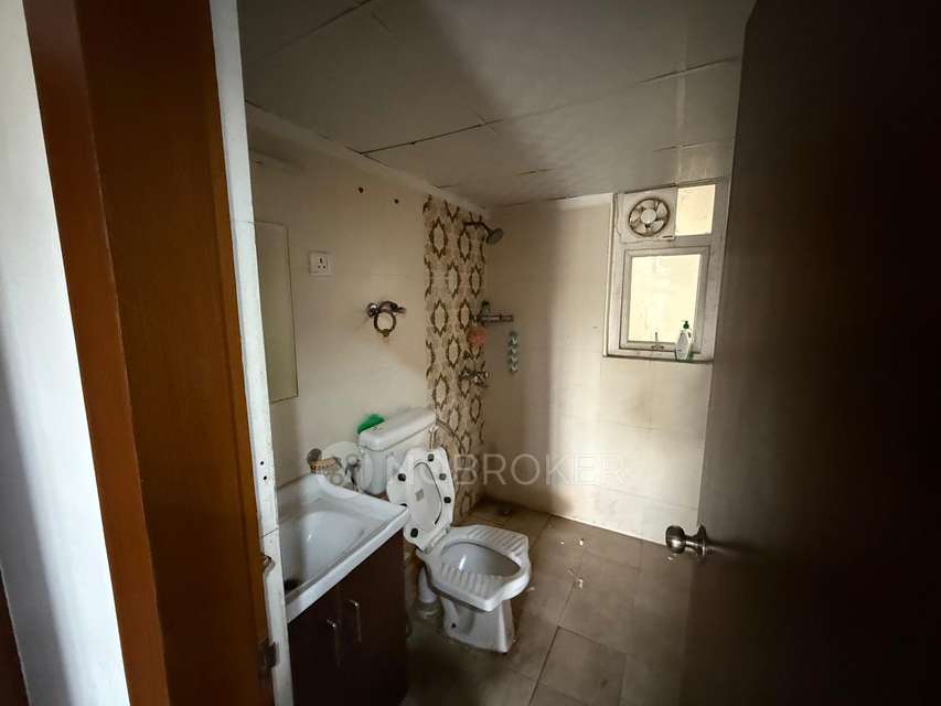 3 BHK Flat In Raksha Addela For Sale  In Gaur City 2