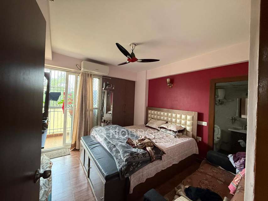 3 BHK Flat In Raksha Addela For Sale  In Gaur City 2