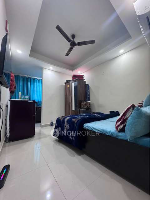 1 RK Flat for Rent  In Sector 57