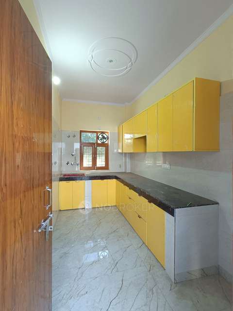 3 BHK Flat for Rent  In  Sector-3 Dwarka