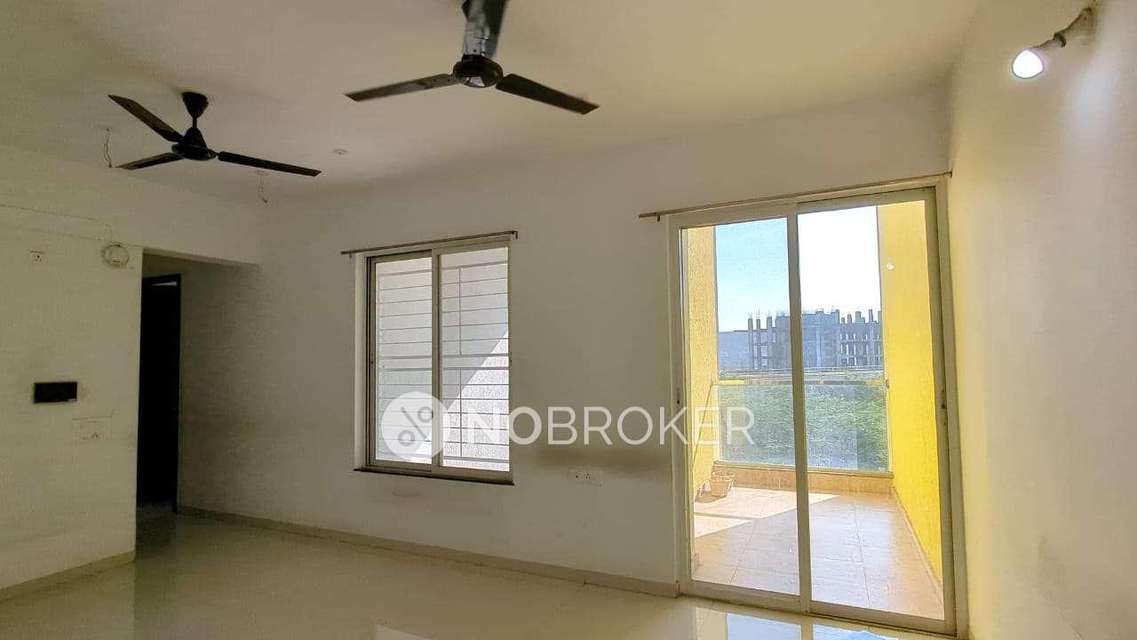 2 BHK Flat In Kohinoor Tinsel Town For Sale  In Pimpri-chinchwad