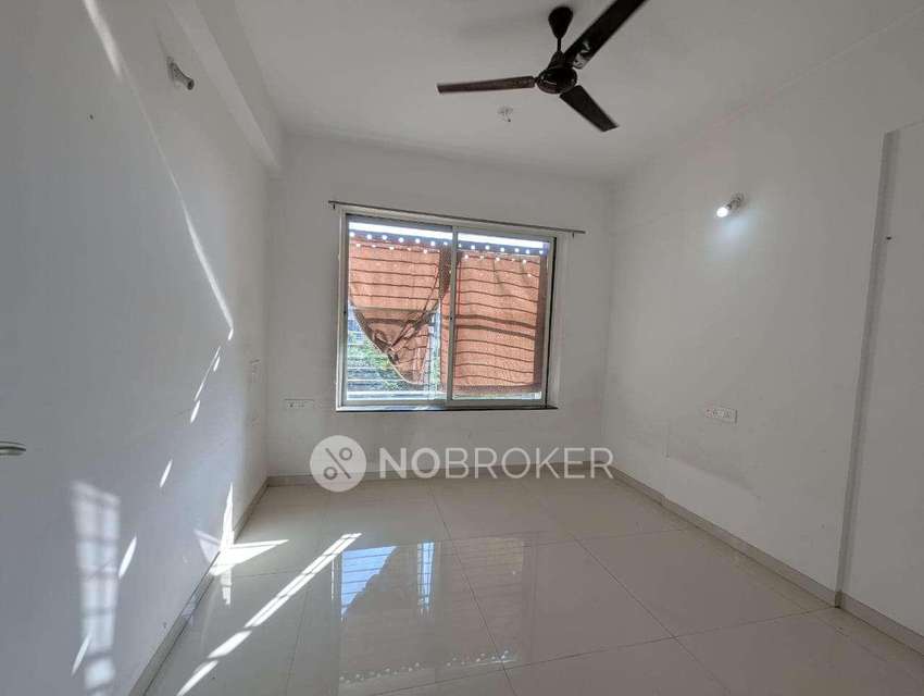 2 BHK Flat In Kohinoor Tinsel Town For Sale  In Pimpri-chinchwad