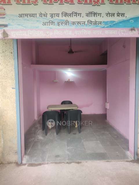 Shop in 90 Feet Road, Mumbai for sale 