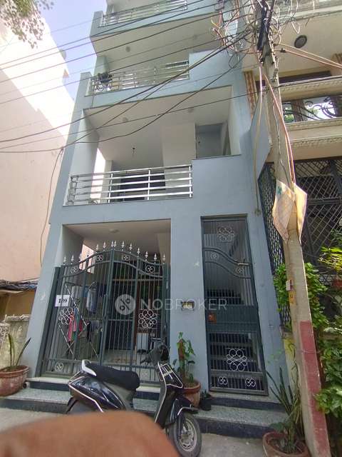 2 BHK Flat In Standalone Building  for Rent  In Lajpat Nagar