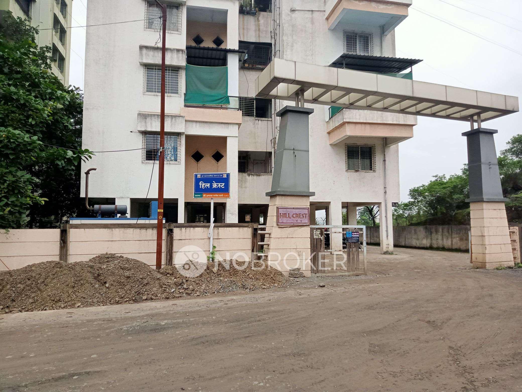 Hill Crest Apartments