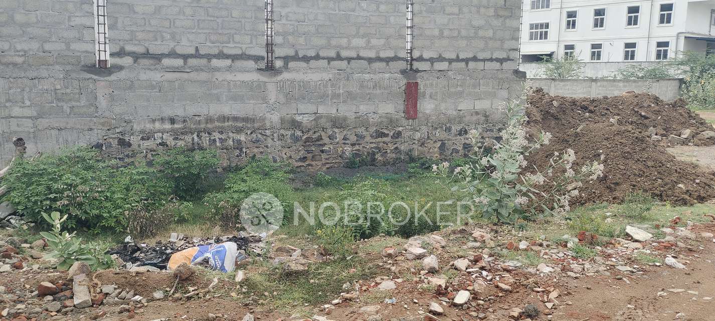 Plot For Sale  In Medavakkam