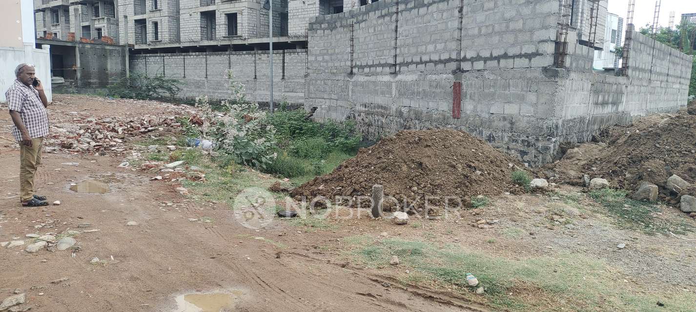 Plot For Sale  In Medavakkam