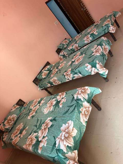 PG for Boys in Sector 38