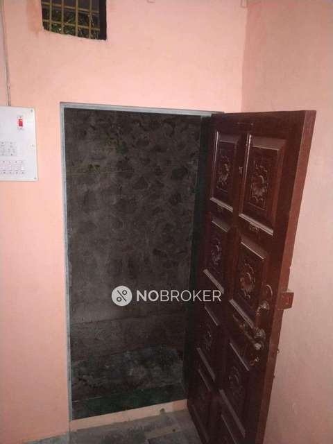 1 RK House For Sale  In Mulund West