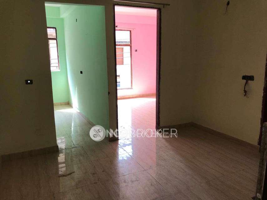 4+ BHK Flat For Sale  In  Palam Vihar Extension