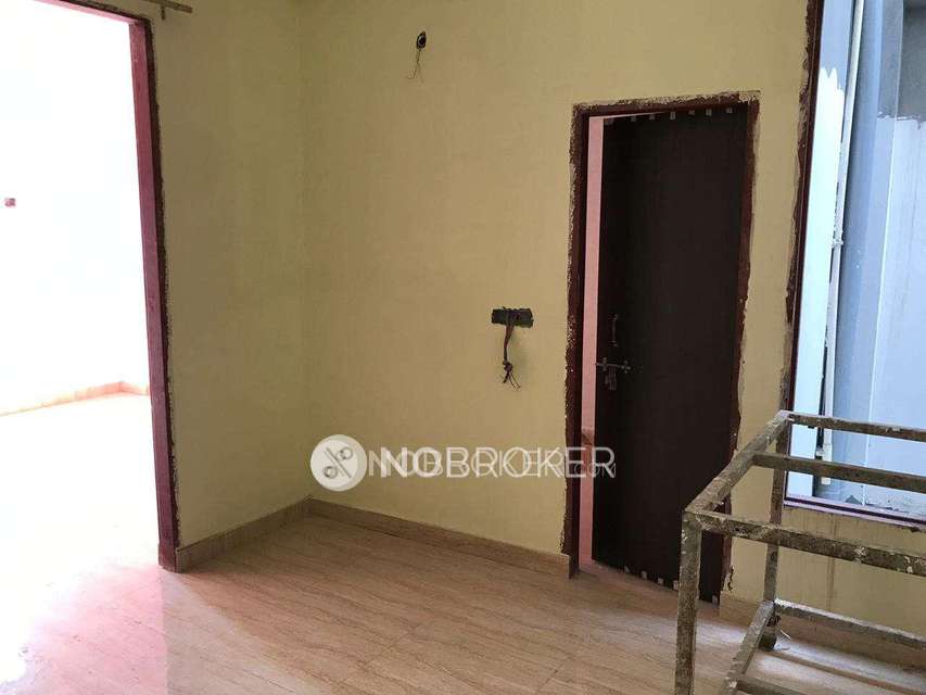 4+ BHK Flat For Sale  In  Palam Vihar Extension