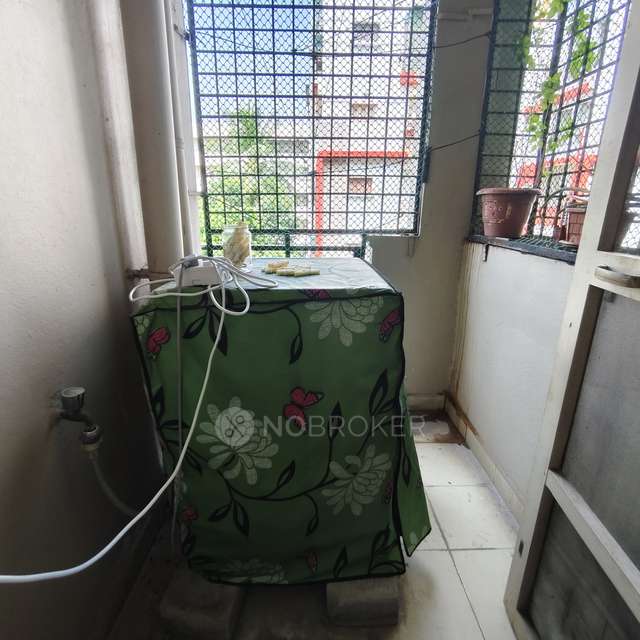 2 BHK Flat In K K Hanumath Residency, Kothapet For Sale  In Kothapet