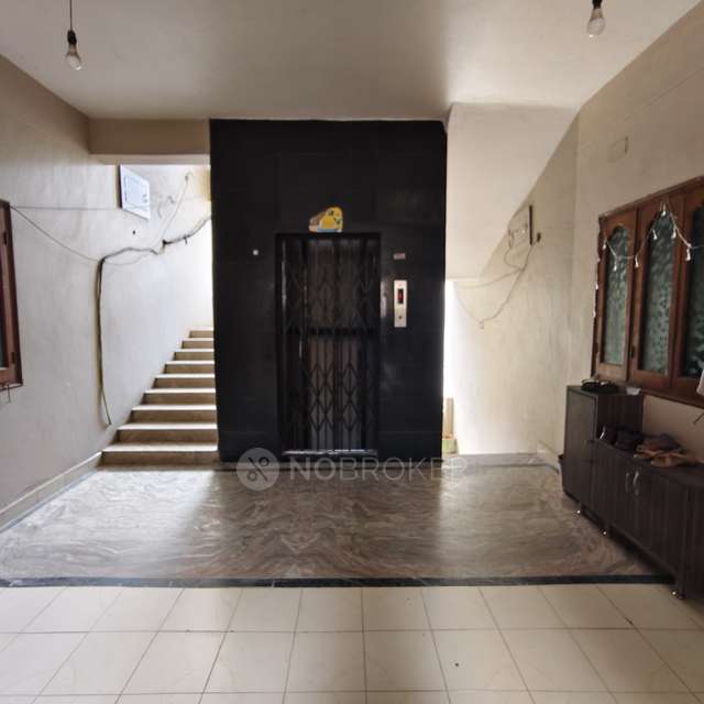 2 BHK Flat In K K Hanumath Residency, Kothapet For Sale  In Kothapet