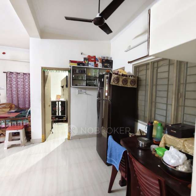 2 BHK Flat In K K Hanumath Residency, Kothapet For Sale  In Kothapet
