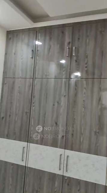 2 BHK Flat In D1-a Block, Janakpuri For Sale  In Janakpuri