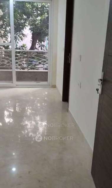 2 BHK Flat In D1-a Block, Janakpuri For Sale  In Janakpuri