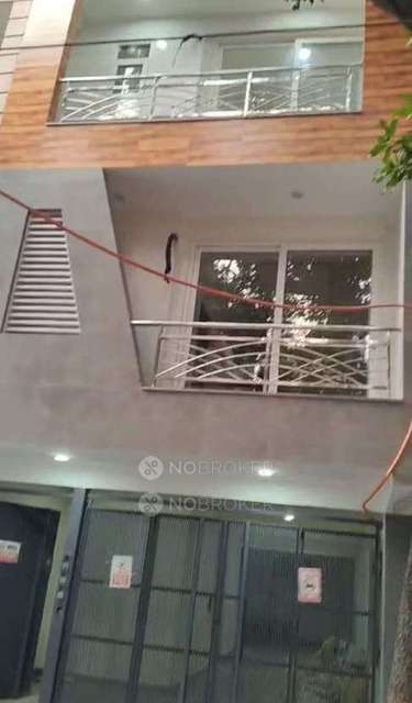 2 BHK Flat In D1-a Block, Janakpuri For Sale  In Janakpuri