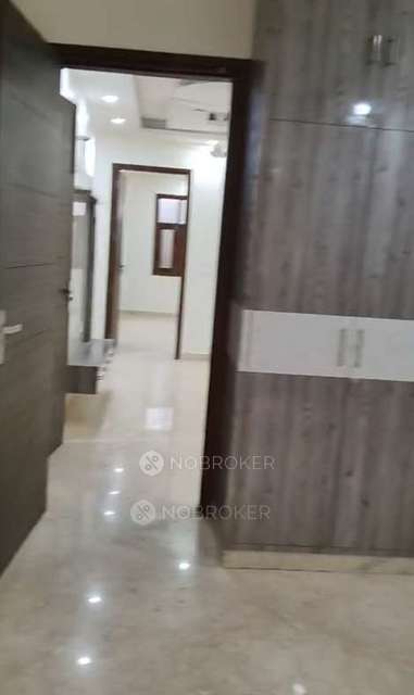 2 BHK Flat In D1-a Block, Janakpuri For Sale  In Janakpuri