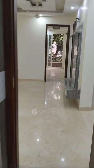 2 BHK Flat In D1-a Block, Janakpuri For Sale  In Janakpuri