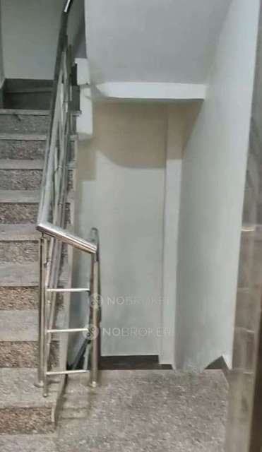 2 BHK Flat In D1-a Block, Janakpuri For Sale  In Janakpuri