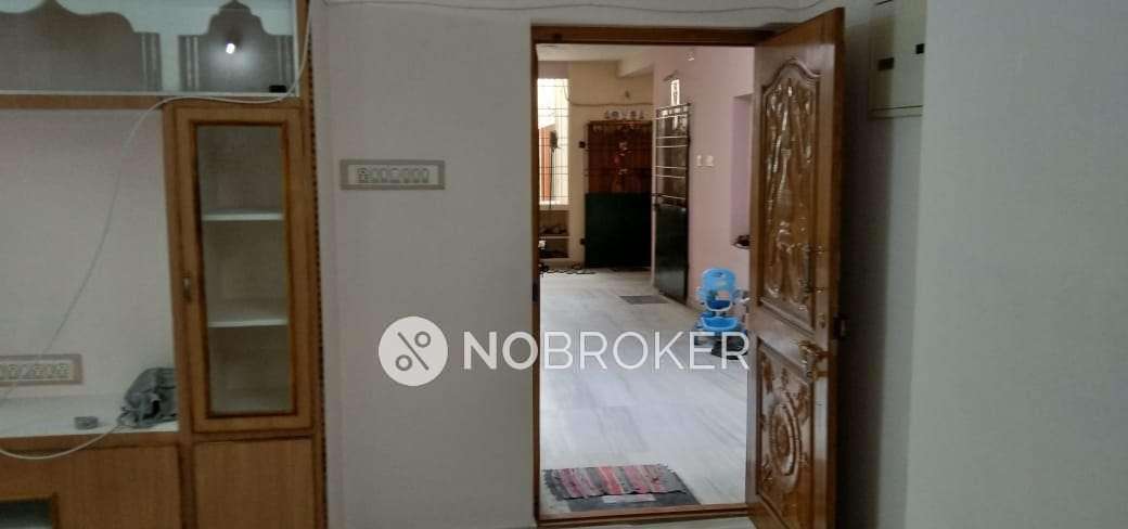 2 BHK Flat In Balaji Homes For Sale  In Perungalathur