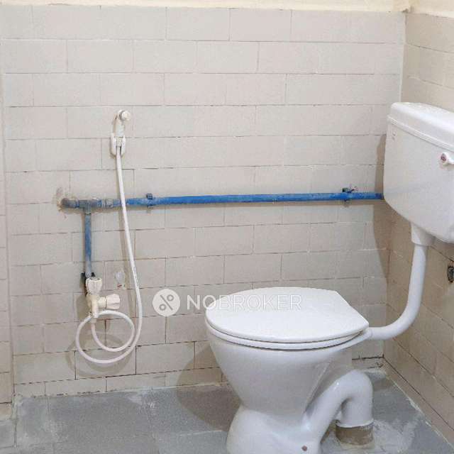 2 BHK Flat In Majestic Garden For Sale  In Saligramam