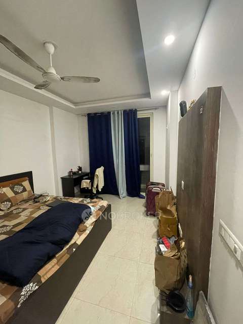 Single Room for Male In 3 BHK  In Standalone Building  In  Sushant Lok Phase I,  