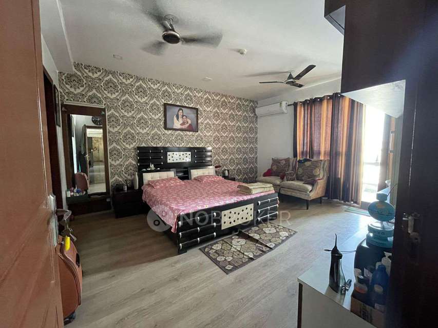 4 BHK Flat In Lotus Especia, Lotus Espacia For Sale  In Sector 100,