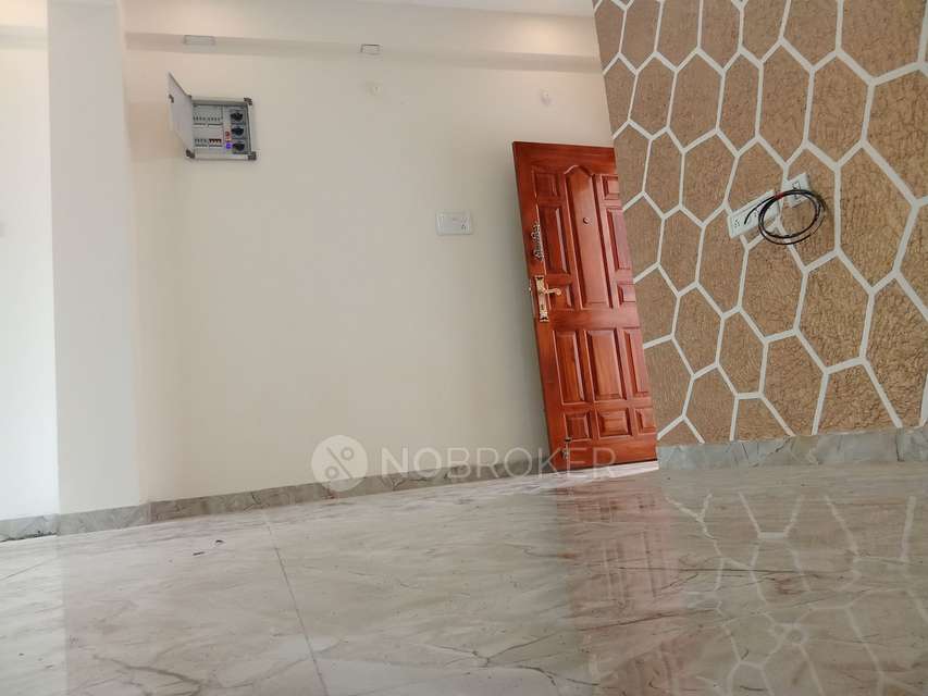2 BHK Flat In Devi Apartment For Sale  In Perambur