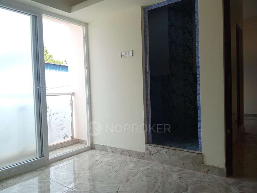 2 BHK Flat In Devi Apartment For Sale  In Perambur