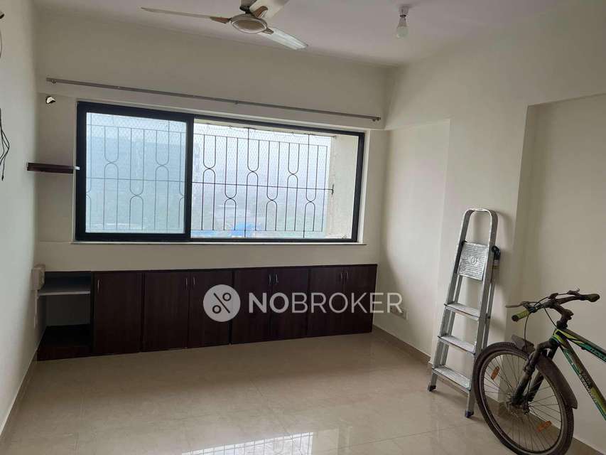 2 BHK Flat In Mahindra Ge Links for Rent  In Goregaon West
