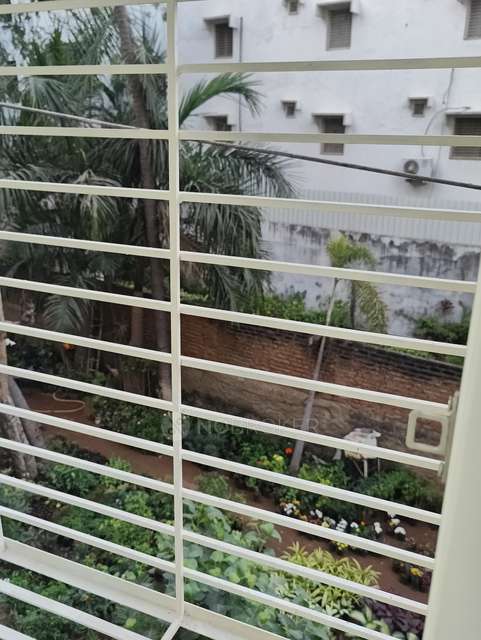 2 BHK Flat In Yanvi Towers For Sale  In Tilak Road