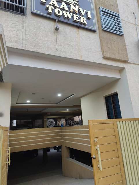 2 BHK Flat In Yanvi Towers For Sale  In Tilak Road