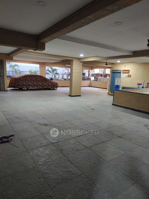 2 BHK Flat In Yanvi Towers For Sale  In Tilak Road