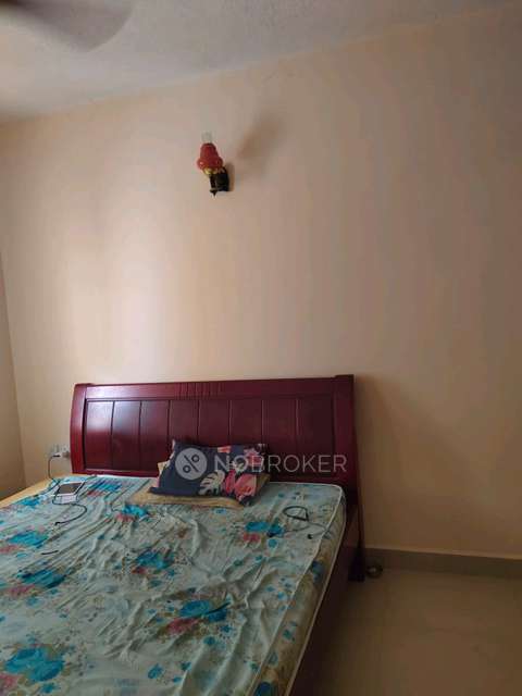 Single Room for Female In 1 BHK  In Plaza Pristine Acres In Perumbakkam