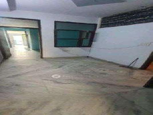 3 BHK Flat In Standalone Building  For Sale  In Karam Pura